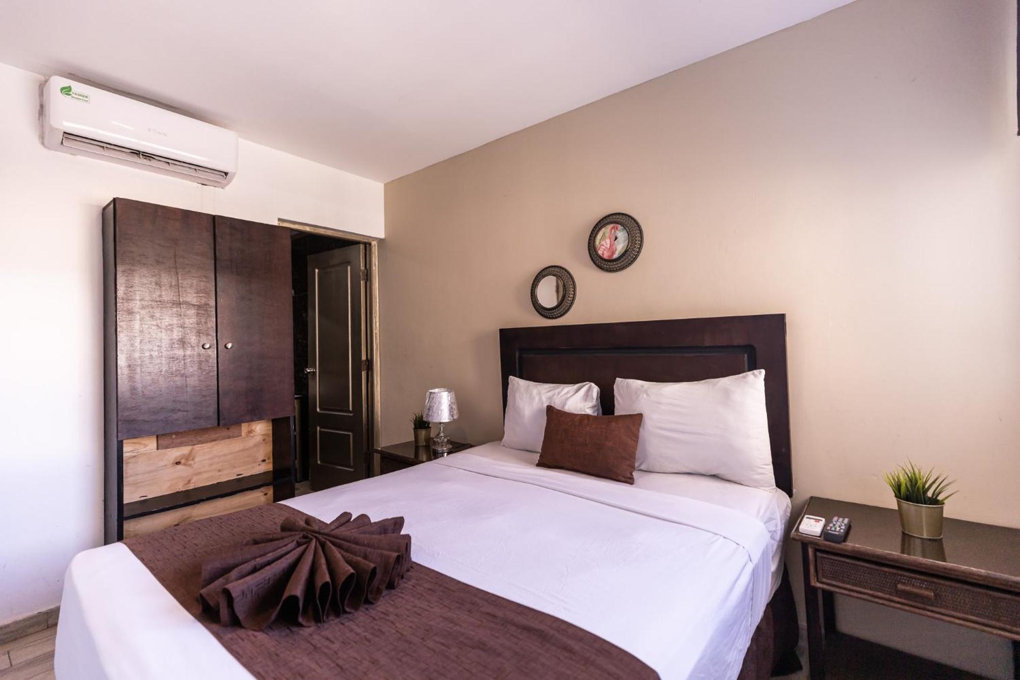 Hostal Las Rosas De Πούντα Κάνα Εξωτερικό φωτογραφία